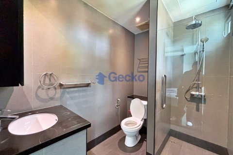 House in Pattaya, Thailand 5 bedrooms № 195962 - photo 30