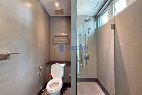 House in Pattaya, Thailand 5 bedrooms № 195962 - photo 27
