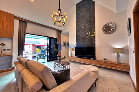 บ้านในพัทยา, ประเทศไทย 6 ห้องนอน № 196023 - รูปถ่าย 7