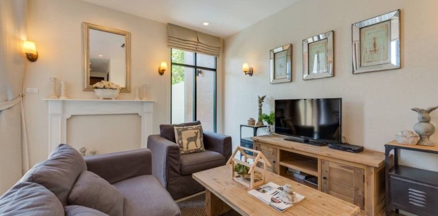 Villa à Hua Hin, Thaïlande 3 chambres № 147509