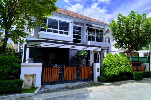 House in Prawet, Bangkok, Thailand 3 bedrooms № 147506 - photo 1