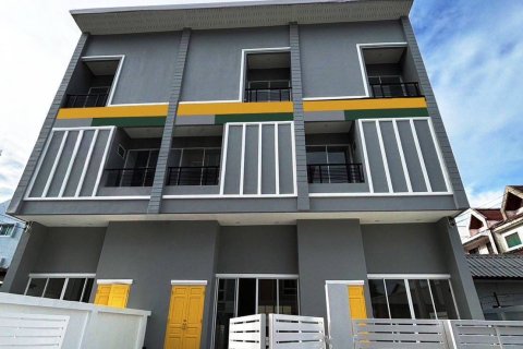 Таунхаус в Лат Пхрау, Бангкок, Таиланд с 4 спальнями  № 147511 - фото 10