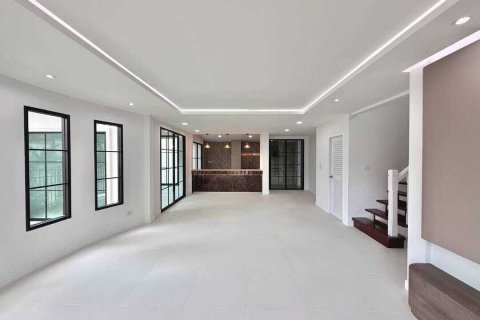 House in Phuket, Thailand 4 bedrooms № 140108 - photo 4