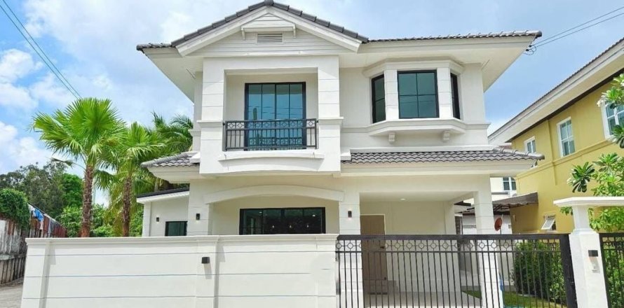 House in Phuket, Thailand 4 bedrooms № 140108