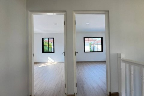 House in Phuket, Thailand 4 bedrooms № 140108 - photo 8