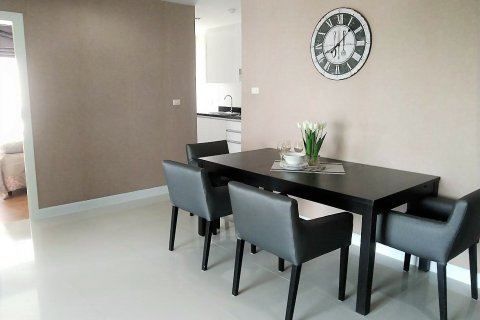 Кондоминиум с 2 спальнями в Самутпракане, Таиланд № 140111 - фото 3