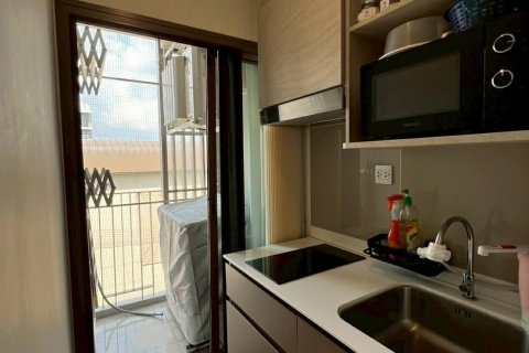 Студия в кондо в Бангкок Ной, Таиланд № 171726 - фото 4