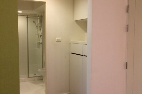Condo à Bangkok, Thaïlande, 2 chambres  № 143796 - photo 5