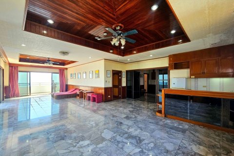 Condo in Cha-am, Thailand, 4 bedrooms № 169075