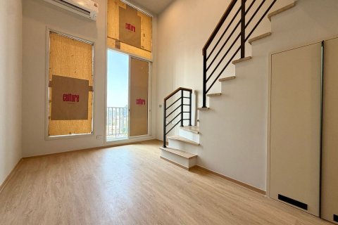 Studio dans le Condo à Bang Rak, Bangkok, Thaïlande  № 169073 - photo 2