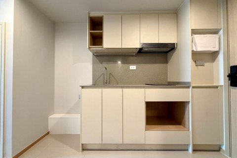 Studio dans le Condo à Bang Rak, Bangkok, Thaïlande  № 169073 - photo 3