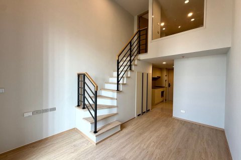 Studio dans le Condo à Bang Rak, Bangkok, Thaïlande  № 169073 - photo 5