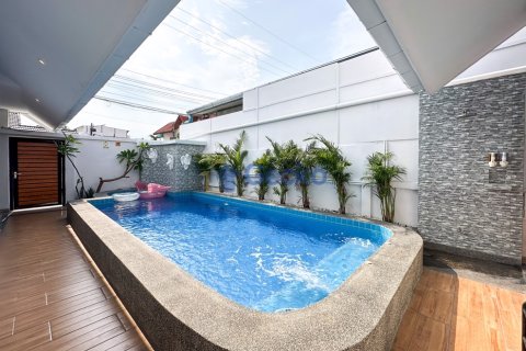 บ้านในพัทยา, ประเทศไทย 4 ห้องนอน № 196307 - รูปถ่าย 3