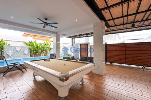 House in Pattaya, Thailand 4 bedrooms № 196306 - photo 25