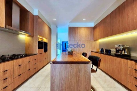 House in Pattaya, Thailand 4 bedrooms № 196309 - photo 22