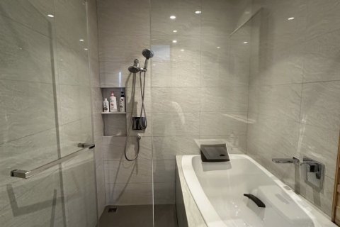 Кондоминиум с 2 спальнями в Ваттхане, Бангкок, Таиланд № 170741 - фото 6