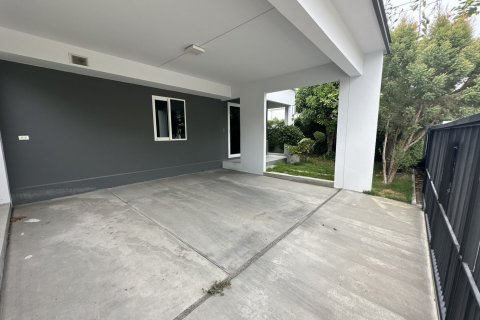 Maison à Sam Phran, Thaïlande 3 chambres № 170743 - photo 17