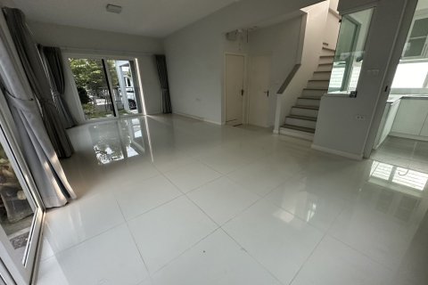 Maison à Sam Phran, Thaïlande 3 chambres № 170743 - photo 3