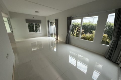 Maison à Sam Phran, Thaïlande 3 chambres № 170743 - photo 11