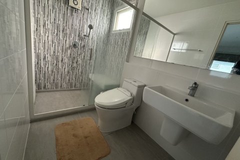 Maison à Sam Phran, Thaïlande 3 chambres № 170743 - photo 10