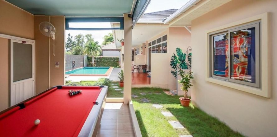 House in Phuket, Thailand 6 bedrooms № 170744