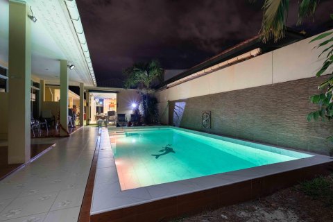 Maison à Phuket, Thaïlande 6 chambres № 170744 - photo 22