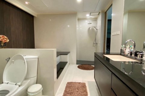 Студия в кондо в Пхая Тая, Бангкок, Таиланд № 170740 - фото 11