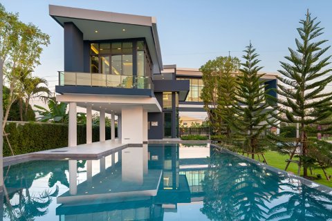 Дом в Ратхум Тхани, Таиланд с 4 спальнями № 147406 - фото 18