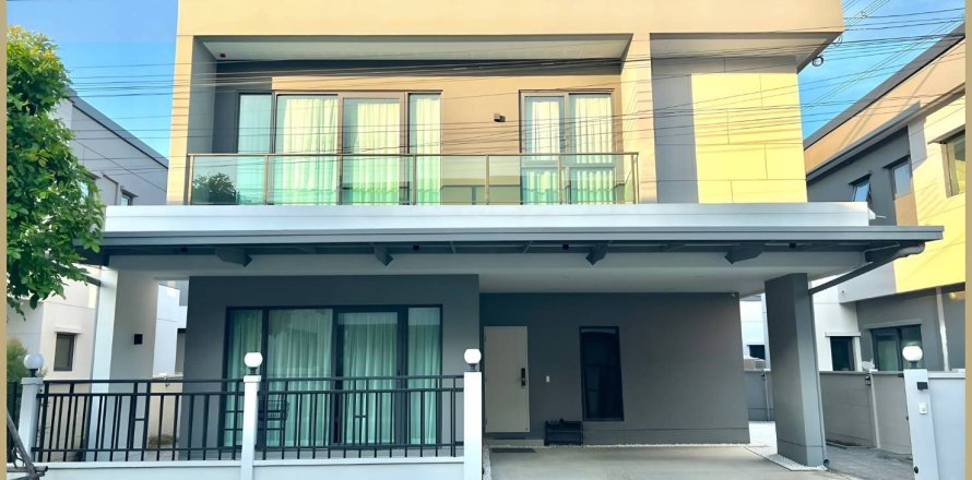 Дом в Ратхум Тхани, Таиланд с 4 спальнями № 147406