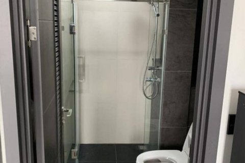 Кондоминиум с 2 спальнями в Банг Пхлате, Бангкок, Таиланд № 154121 - фото 7