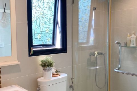 Кондоминиум с 2 спальнями в Пхая Тая, Бангкок, Таиланд № 154119 - фото 10