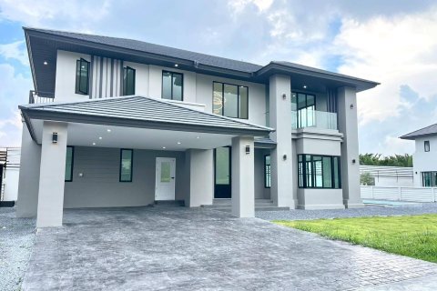 Дом в Самут Сакхоне, Таиланд с 4 спальнями № 154120 - фото 27