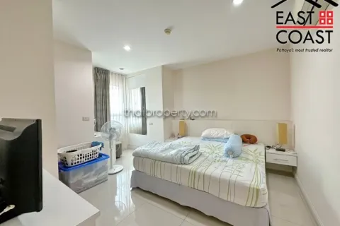 Condominio de 2 dormitorios en Jomtien Beach, Pattaya, Tailandia № 213572 - foto 14
