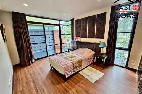 Casa de 3 dormitorios en Pattaya, Tailandia № 213577 - foto 12