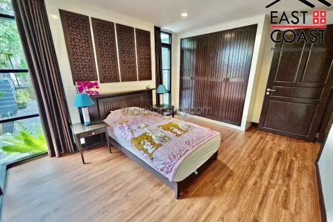 Casa de 3 dormitorios en Pattaya, Tailandia № 213577 - foto 11
