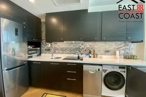 Condominio de 2 dormitorios en Pattaya, Tailandia № 213576 - foto 6