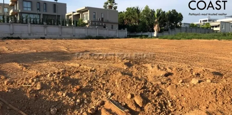 Terreno en Pattaya, Tailandia № 213571