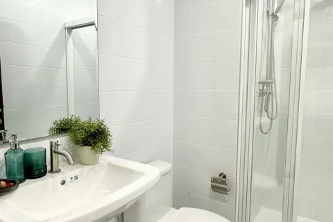 Condo in Watthana, Bangkok, Thailand, 2 bedrooms № 157041 - photo 17