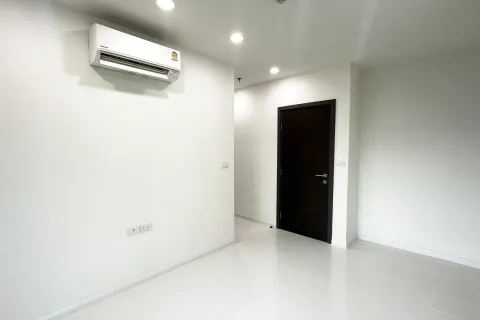 Condo in Watthana, Bangkok, Thailand, 2 bedrooms № 157041 - photo 14