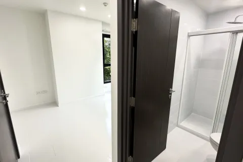 Condo in Watthana, Bangkok, Thailand, 2 bedrooms № 157041 - photo 16