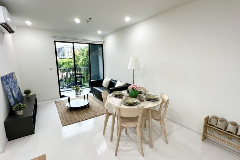 Condo in Watthana, Bangkok, Thailand, 2 bedrooms № 157041 - photo 2