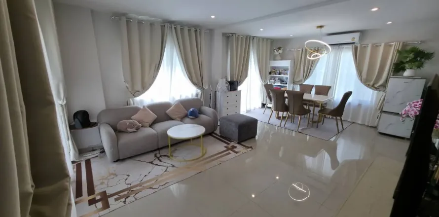 Townhouse in Phuket, Thailand 3 bedrooms № 173733