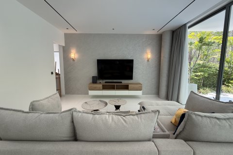 Villa in Phuket, Thailand 4 bedrooms № 173731 - photo 5