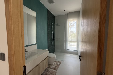 Villa in Phuket, Thailand 4 bedrooms № 173731 - photo 27