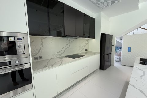 Villa in Phuket, Thailand 4 bedrooms № 173731 - photo 10