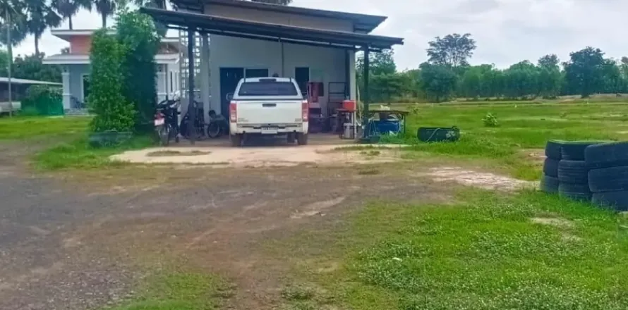 Maison à Buriram, Thaïlande 2 chambres № 173729