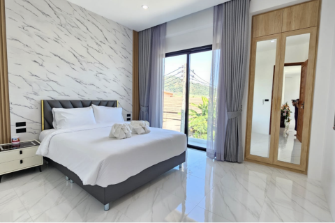 Villa in Phuket, Thailand 4 bedrooms № 173732 - photo 23