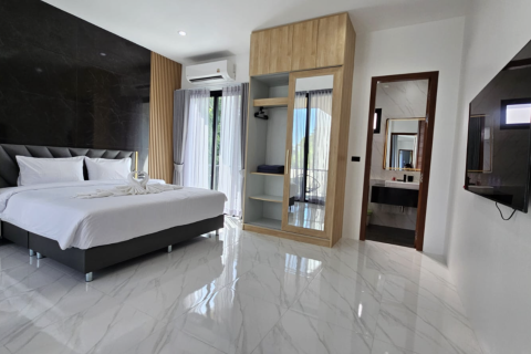 Villa in Phuket, Thailand 4 bedrooms № 173732 - photo 3