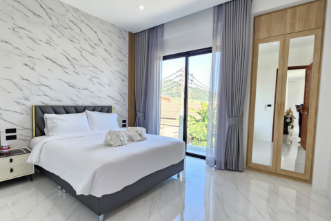 Villa in Phuket, Thailand 4 bedrooms № 173732 - photo 18