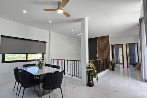 Villa in Phuket, Thailand 4 bedrooms № 173732 - photo 16